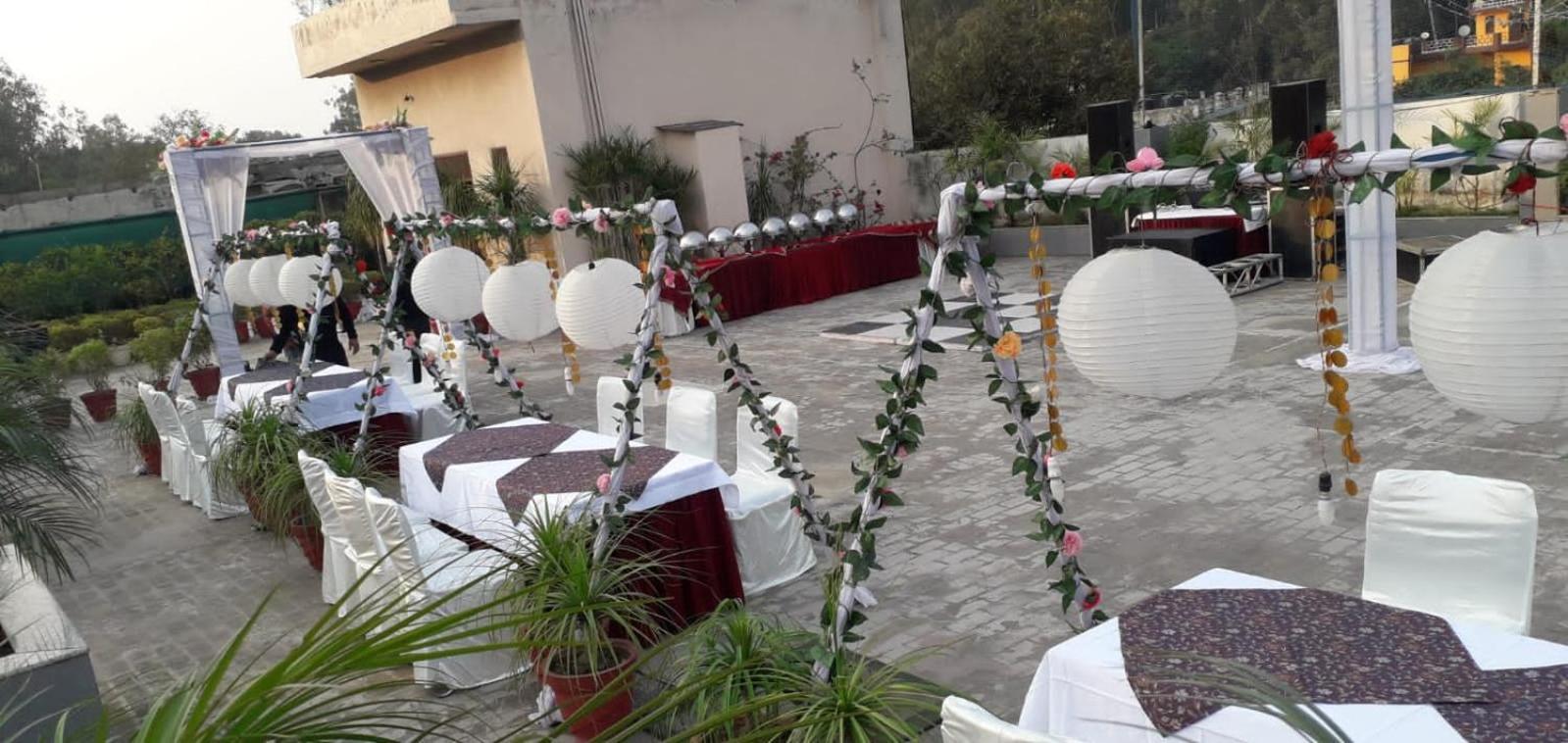 Mg Regency Hotell Baddi Exteriör bild