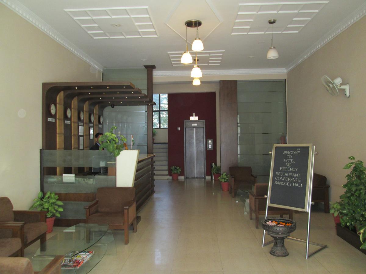 Mg Regency Hotell Baddi Exteriör bild